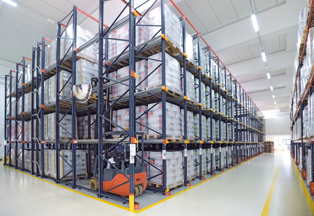 Drive-In Pallet Rack for Moore warehouses